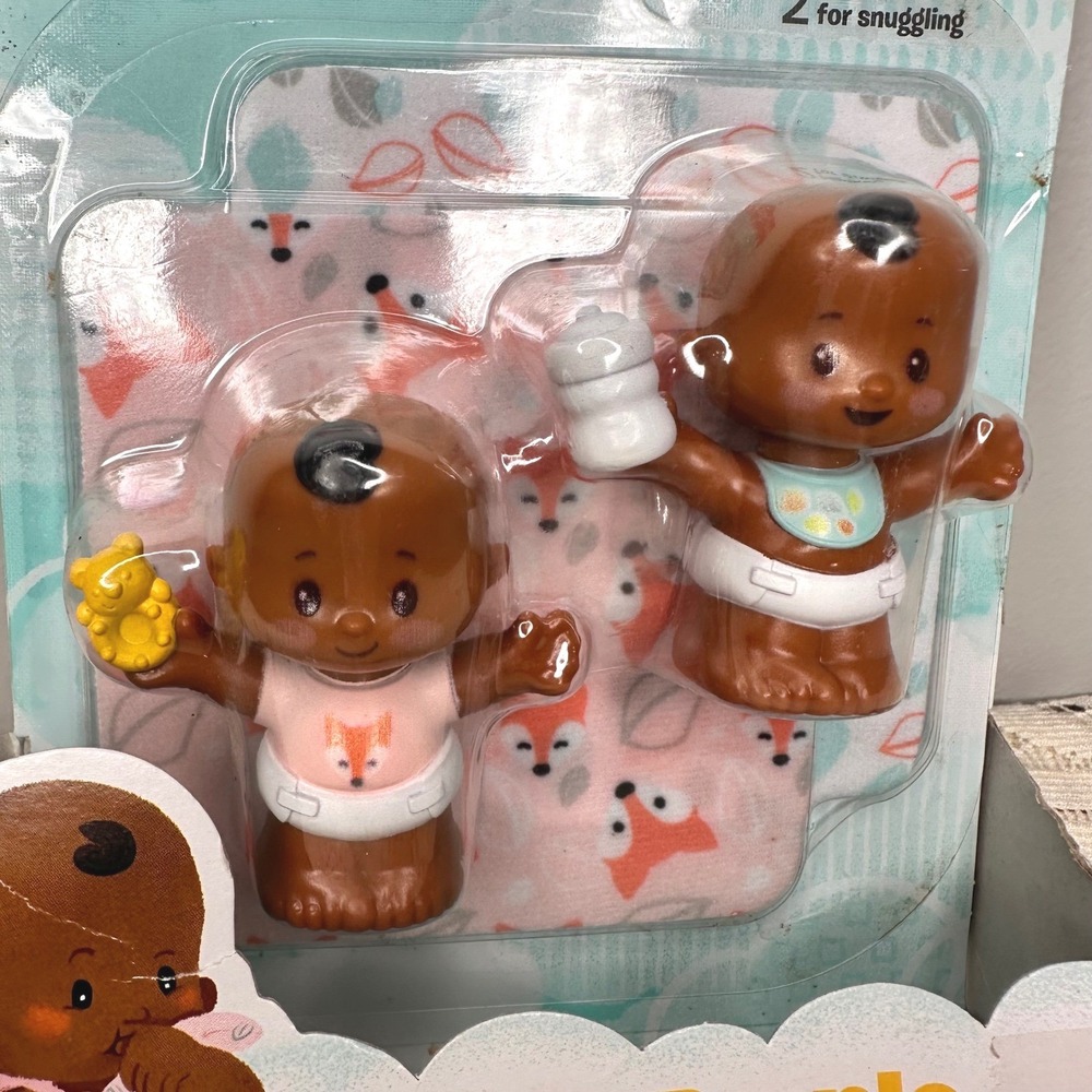 Fisher Price Little People Snuggle Twins Baby Figures Fox Blankets GKP69 New - Picture 2 of 6